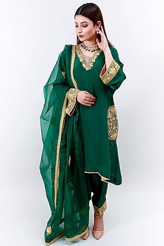 emerald green embroidered phiran kurta set