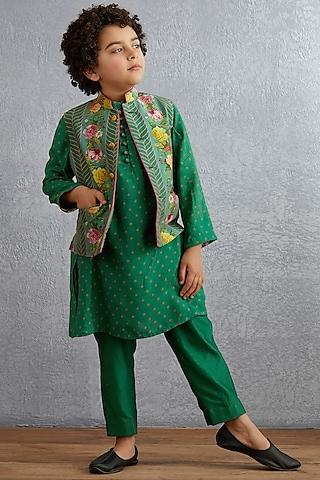 emerald green kurta set with floral printed bandi jacket