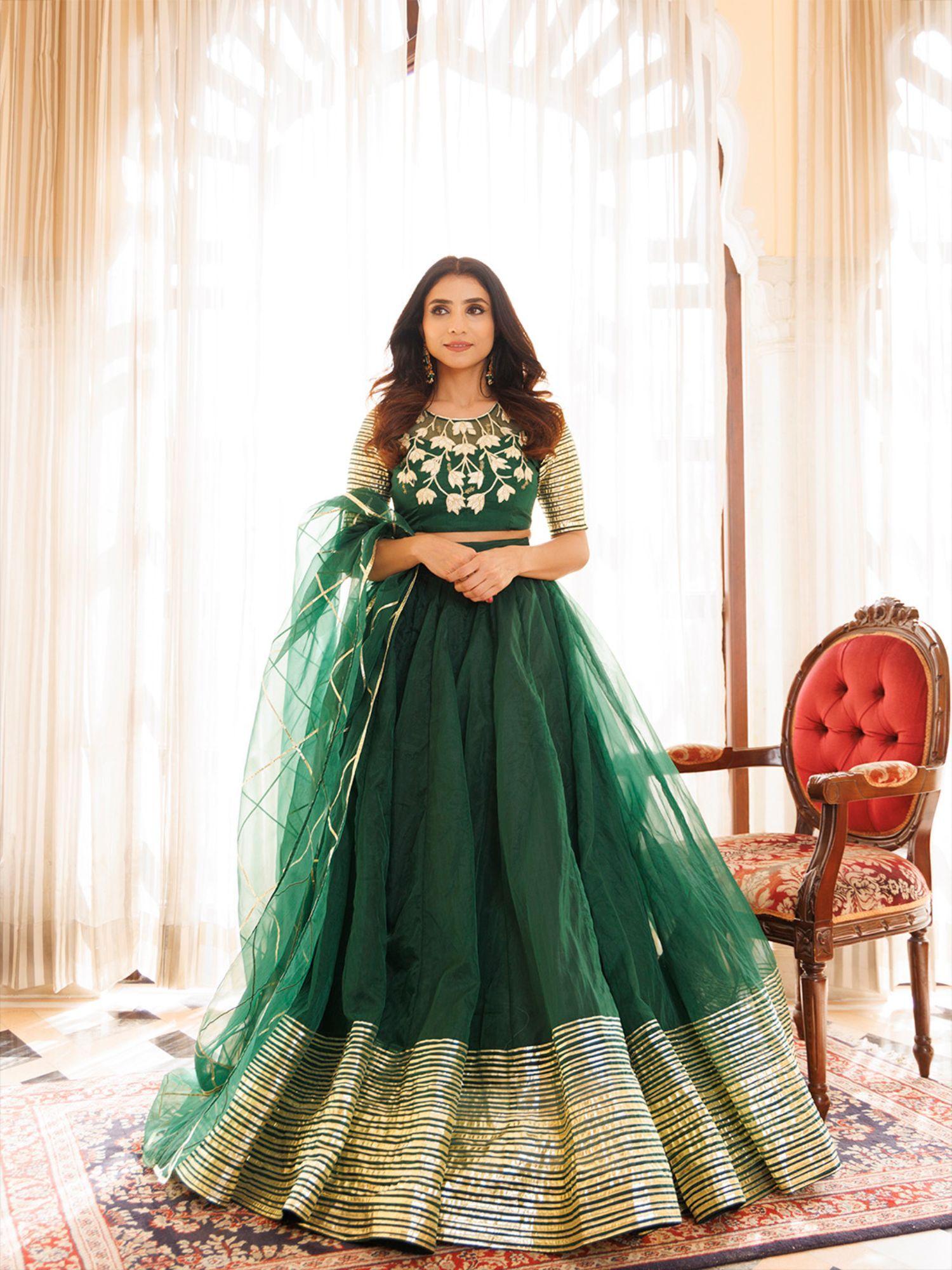 emerald green organza choli with lehenga & dupatta (set of 3)