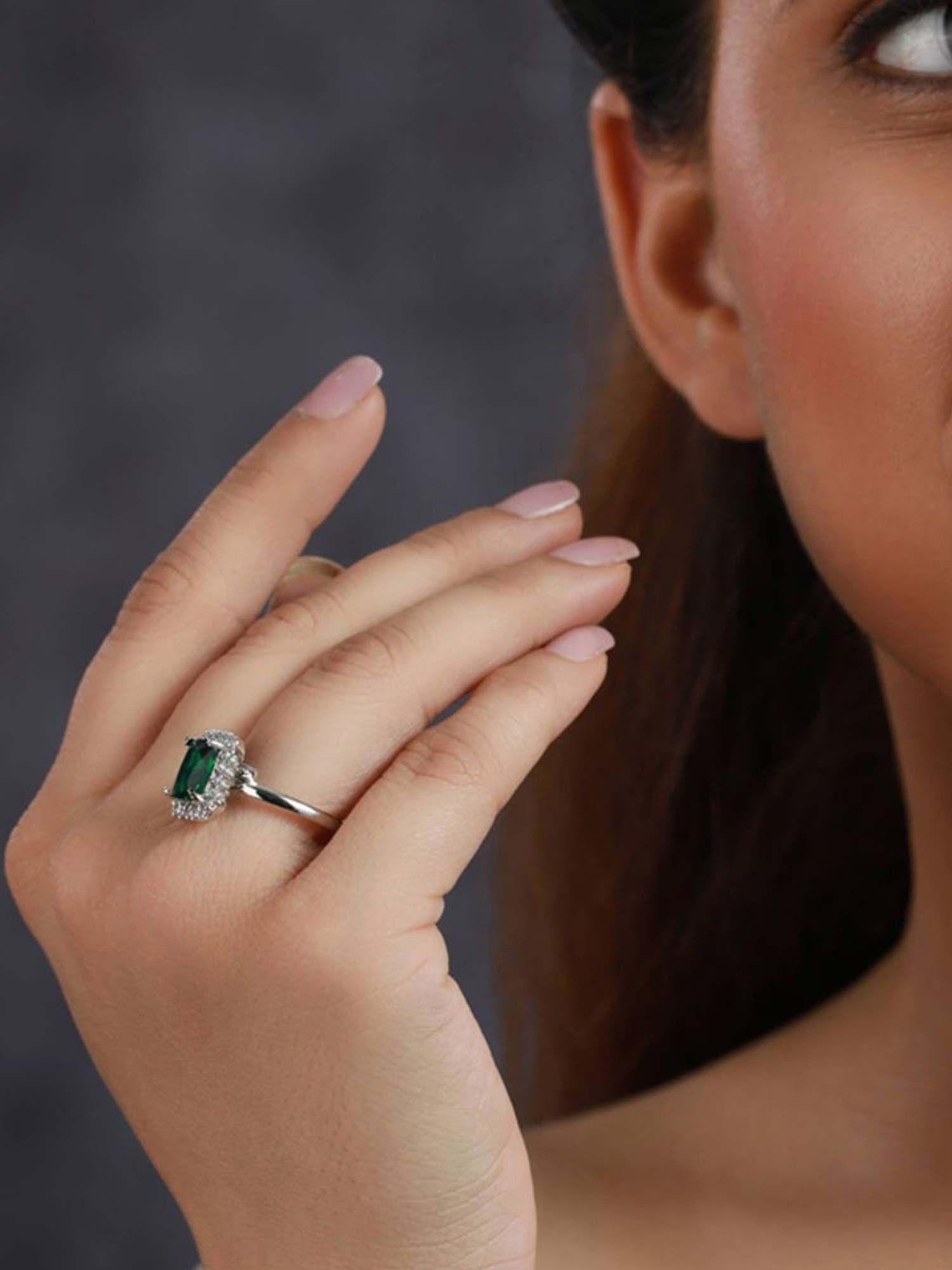 emerald green silver plated solitaire ring