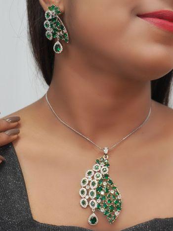 emerald pendant set