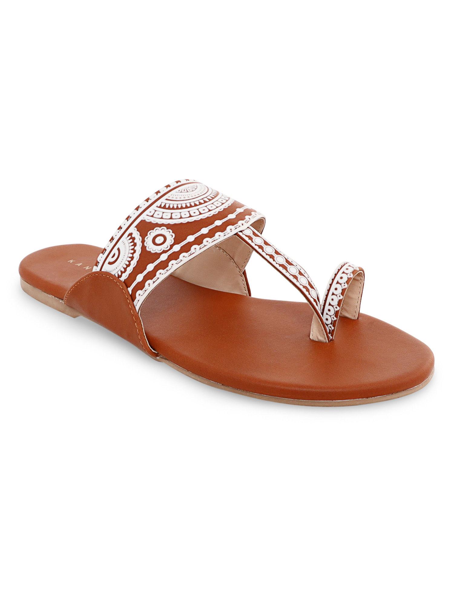 enchanteur printed tan kolhapuri flats