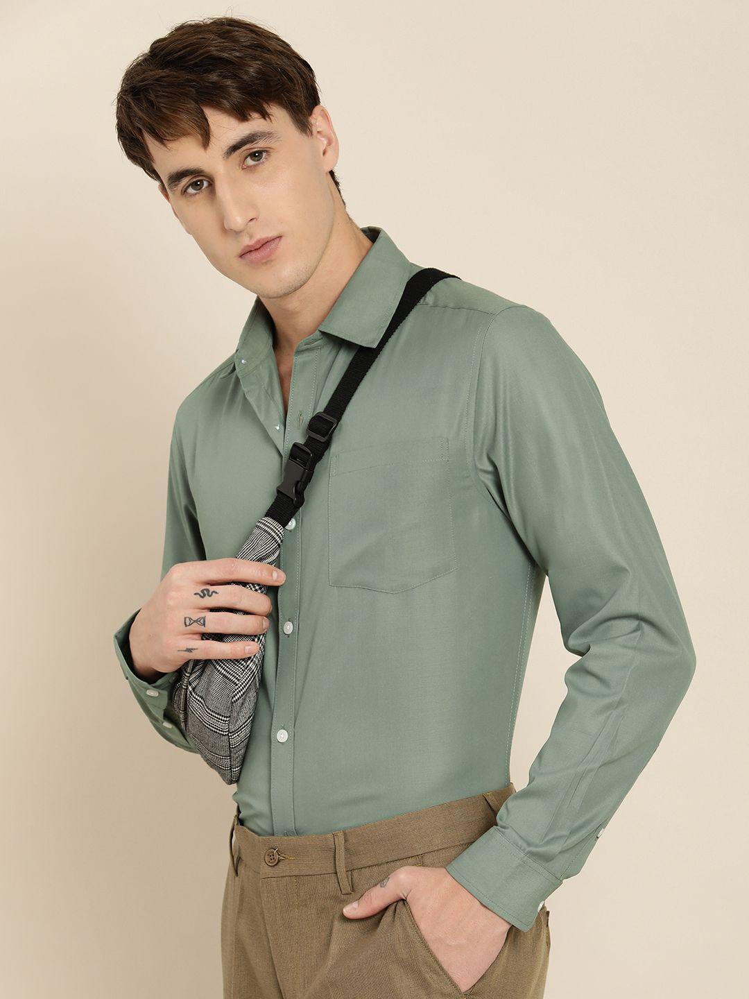 encore by invictus men olive green solid regular fit easy iron casual shirt