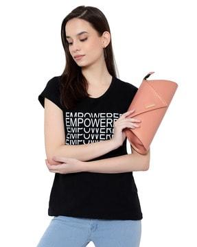 envelope clutch with detachable chain sling