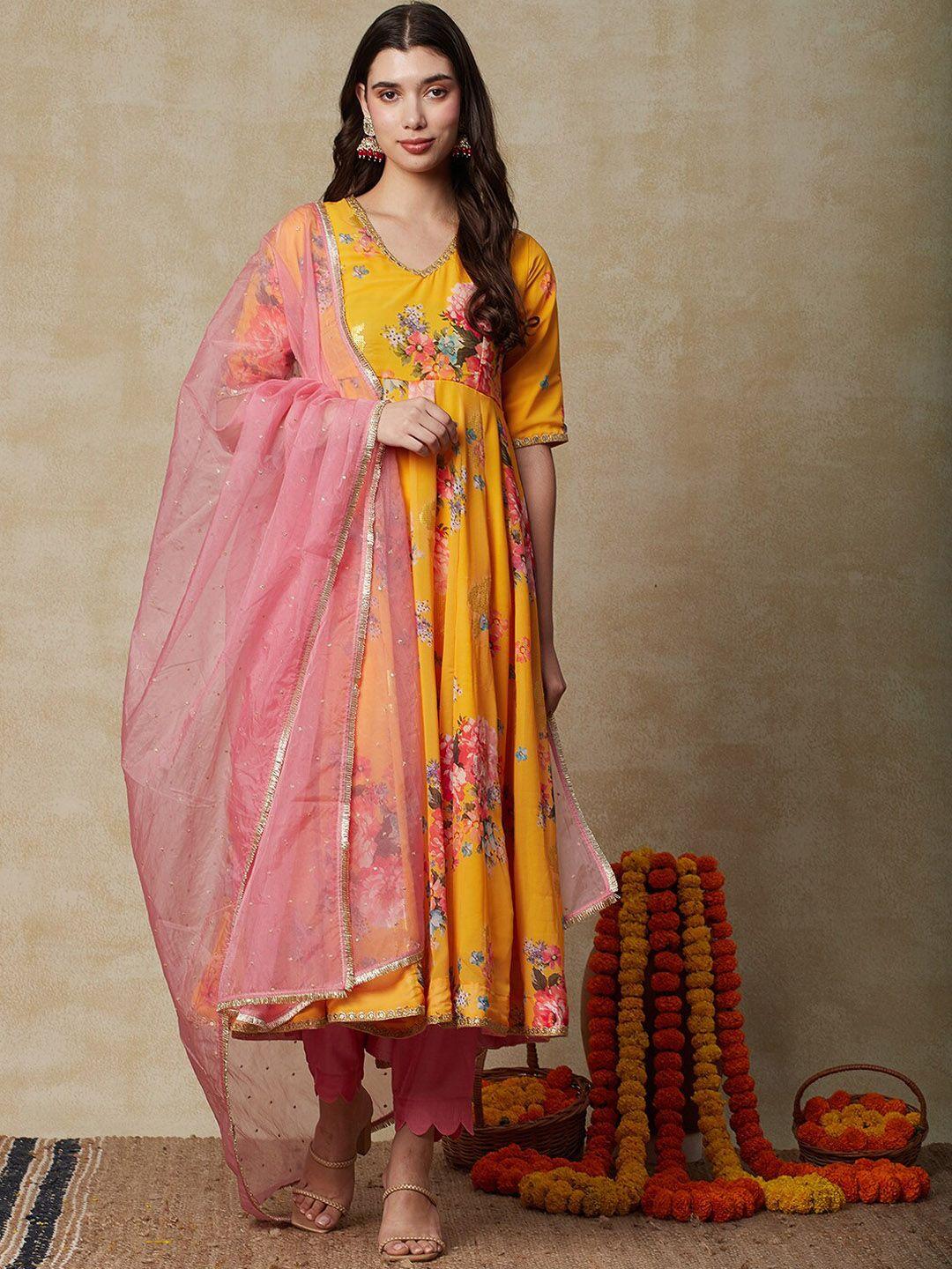 envy me by fashor women yellow floral printed panelled thread work kurta with trousers & with dupatta