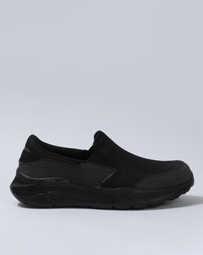 equalizer 5.0 persistable slip-on shoes