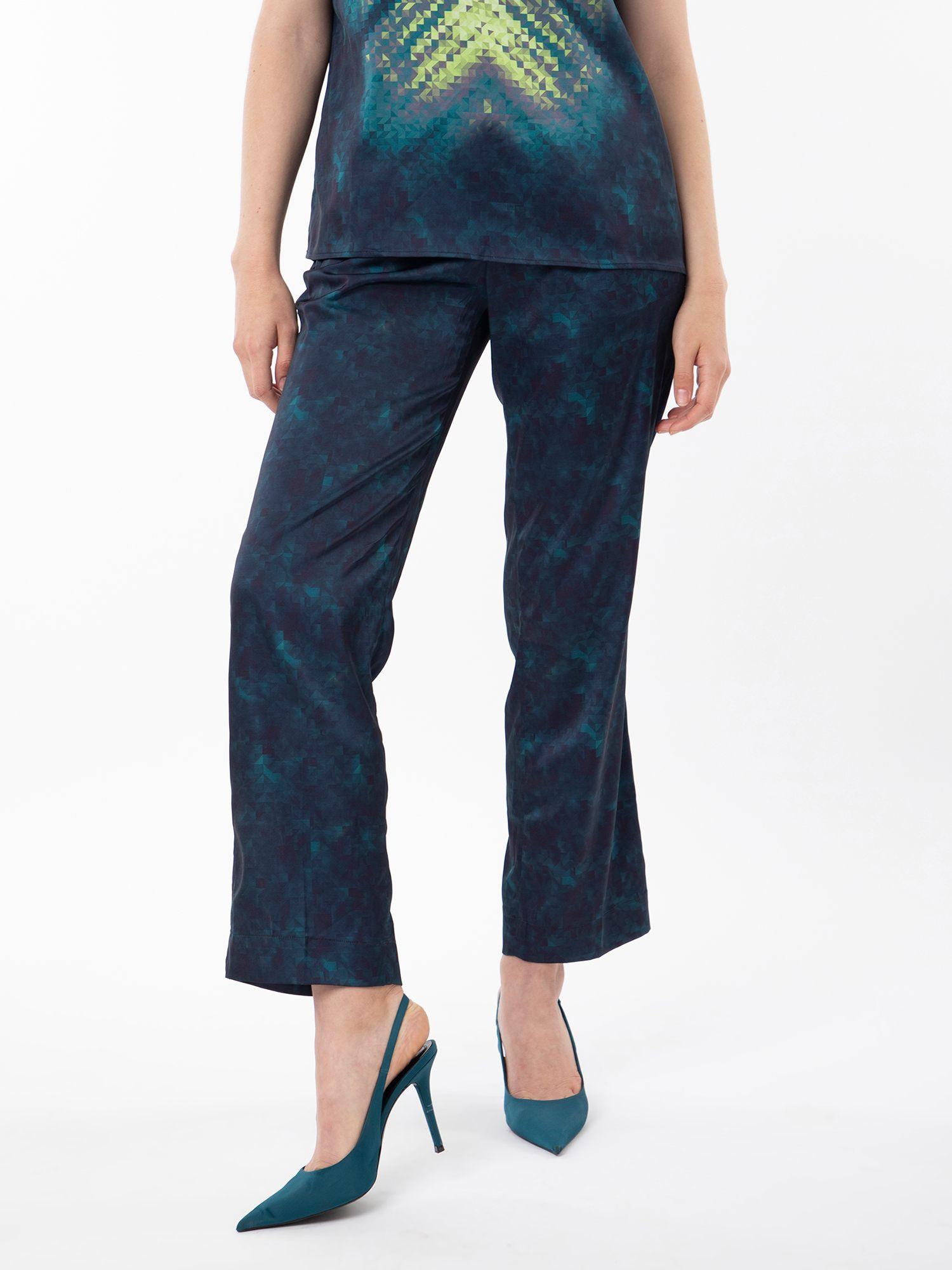 erent printed trousers