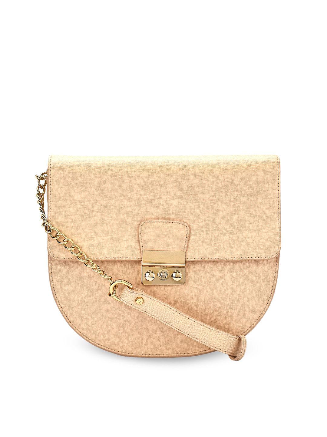 eske peach-coloured textured sling bag