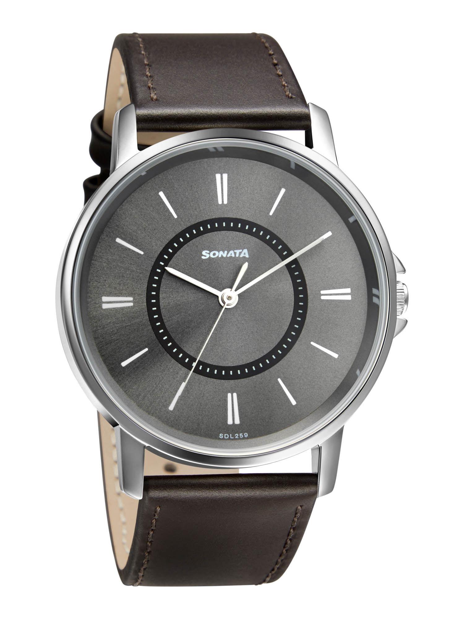 essential 77083sl06w analog watch for men