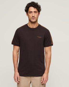 essential logo retro t-shirt