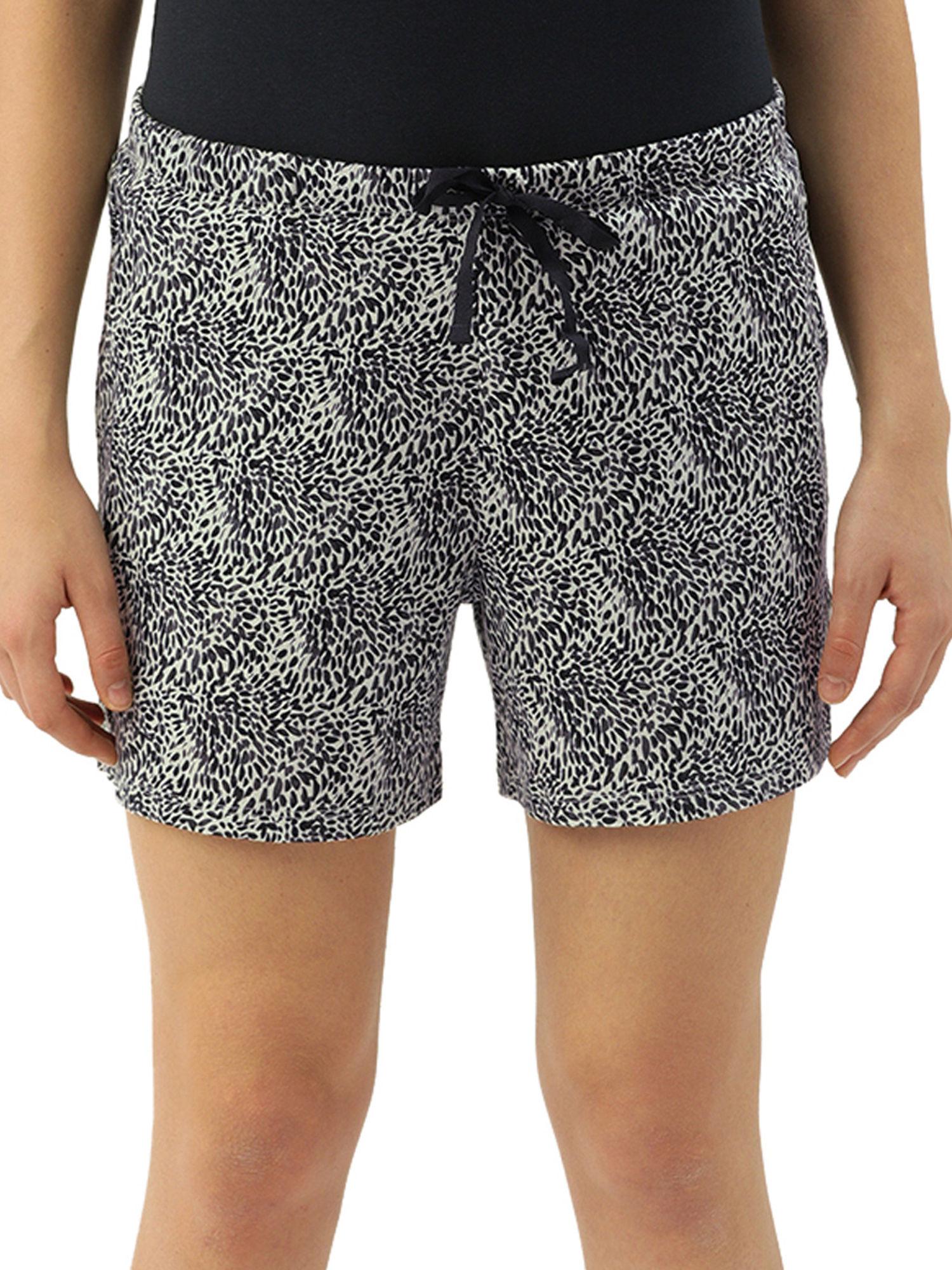 essentials e062 women's relaxed fit basic cotton shorts - multi-color