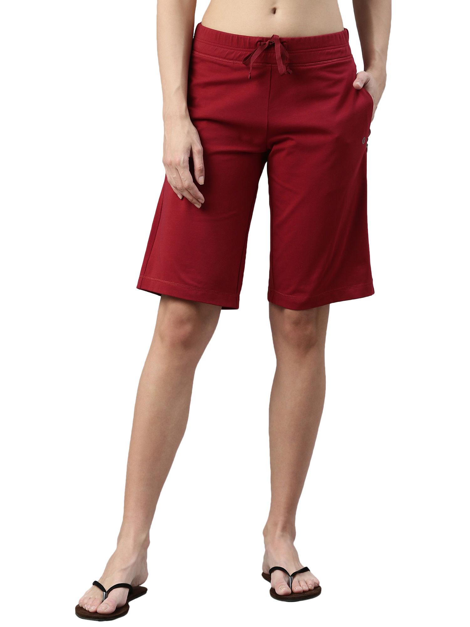 essentials womens e044-mid rise slim fit knee length city shorts-mahogany - red