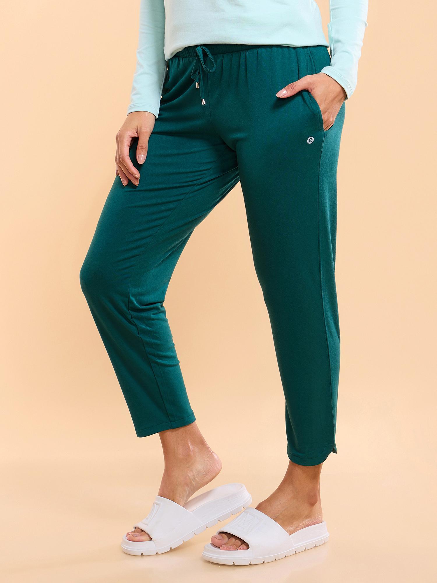 essentials womens solid e048-mid rise 7/8th relaxed fit lounge pants - green