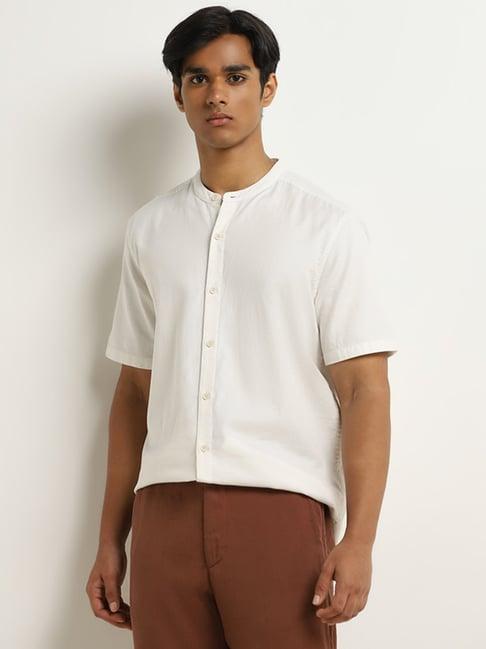 eta by westside off-white solid resort-fit cotton shirt