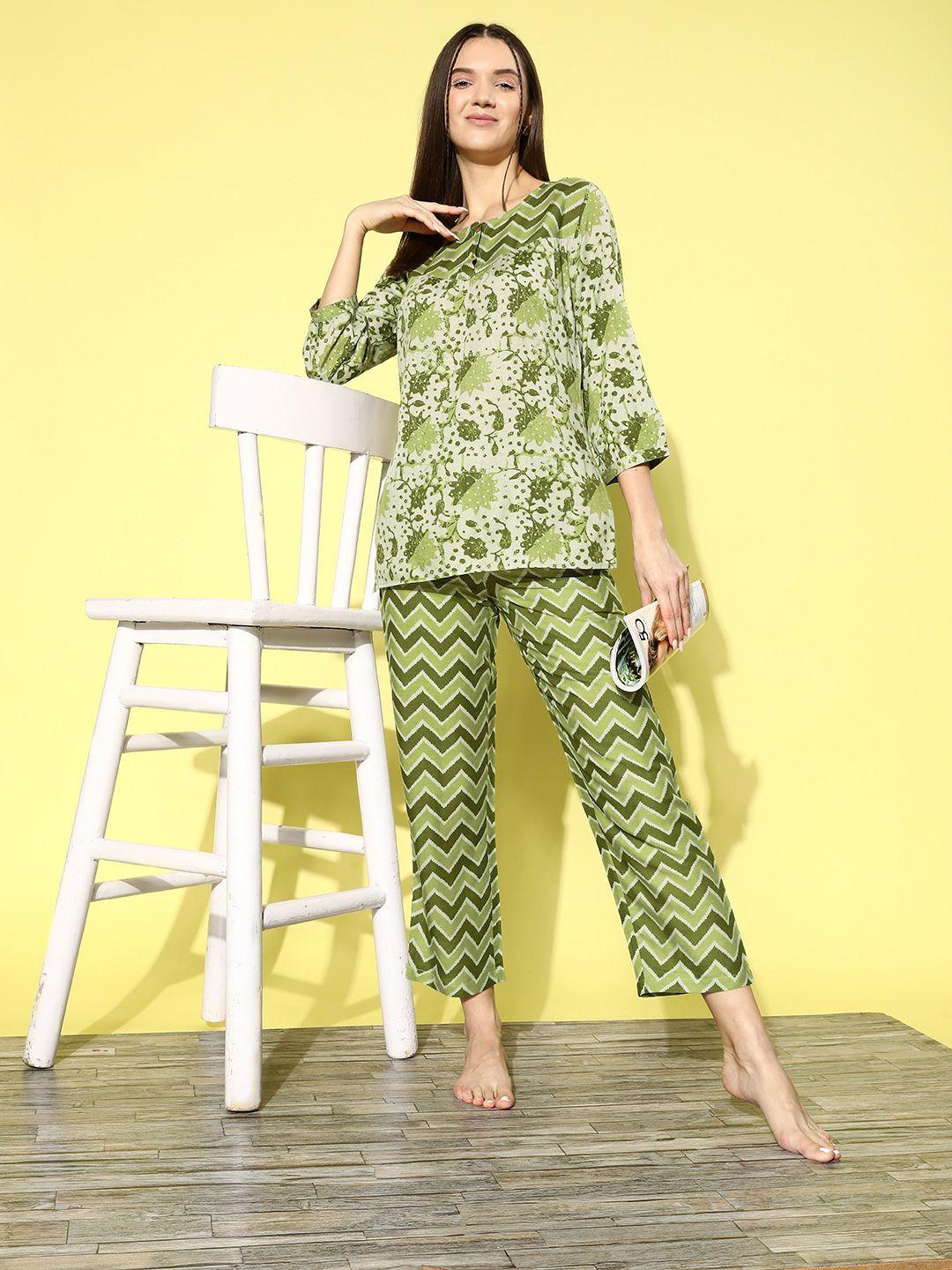 etc women green printed night suit