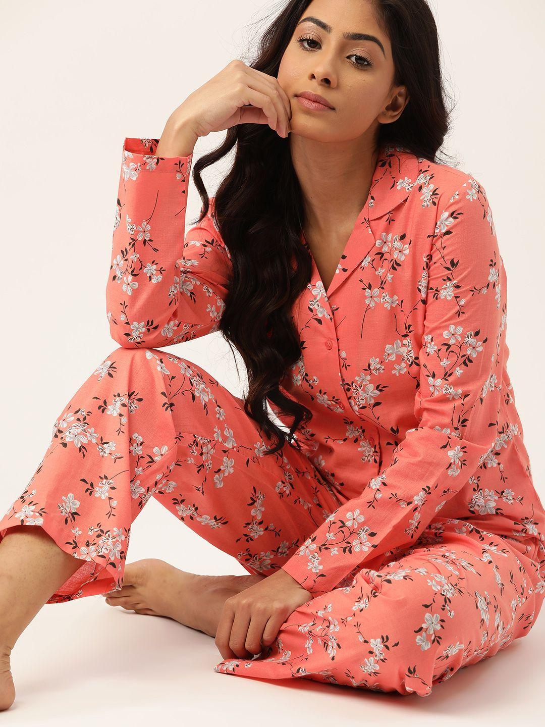 etc women peach-coloured & white floral print nightsuit