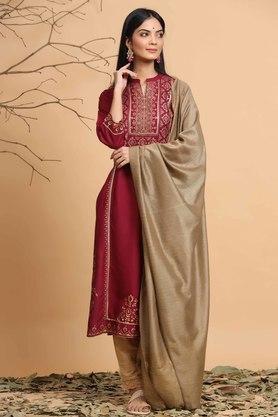 ethnic motifs mandarin collar straight fit women's kurta dupatta set - wine