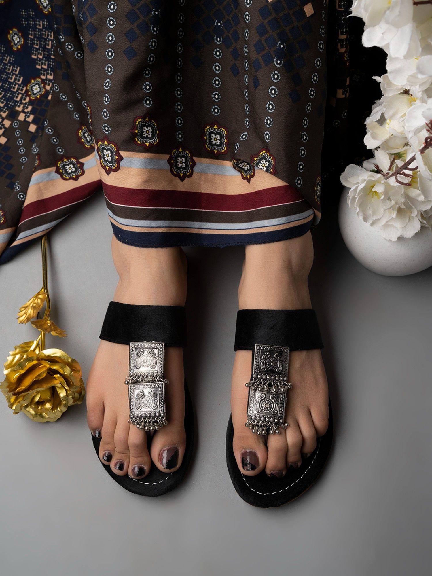 ethnic jewel detailed black flats for women