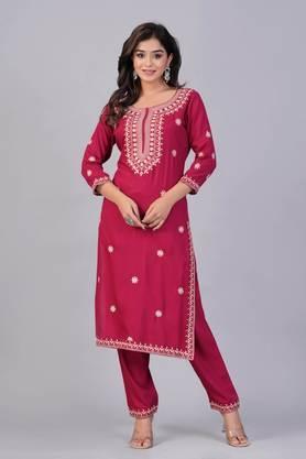 ethnic motifs cotton embroidered notched neck kurta with palazzos - maroon