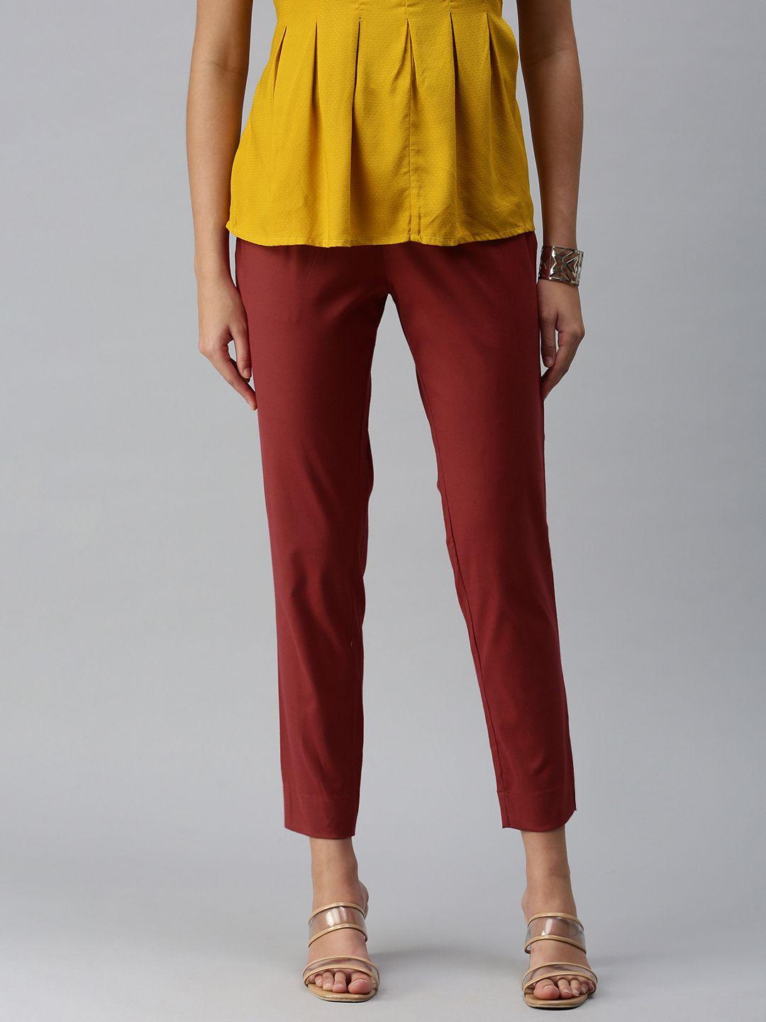 etiquette women maroon solid smart casual trousers