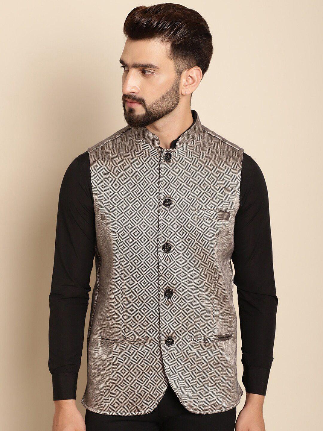 even checked woven nehru jacket