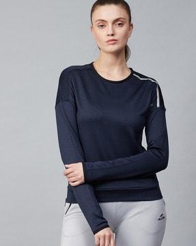 extended sleeves sweatshirt