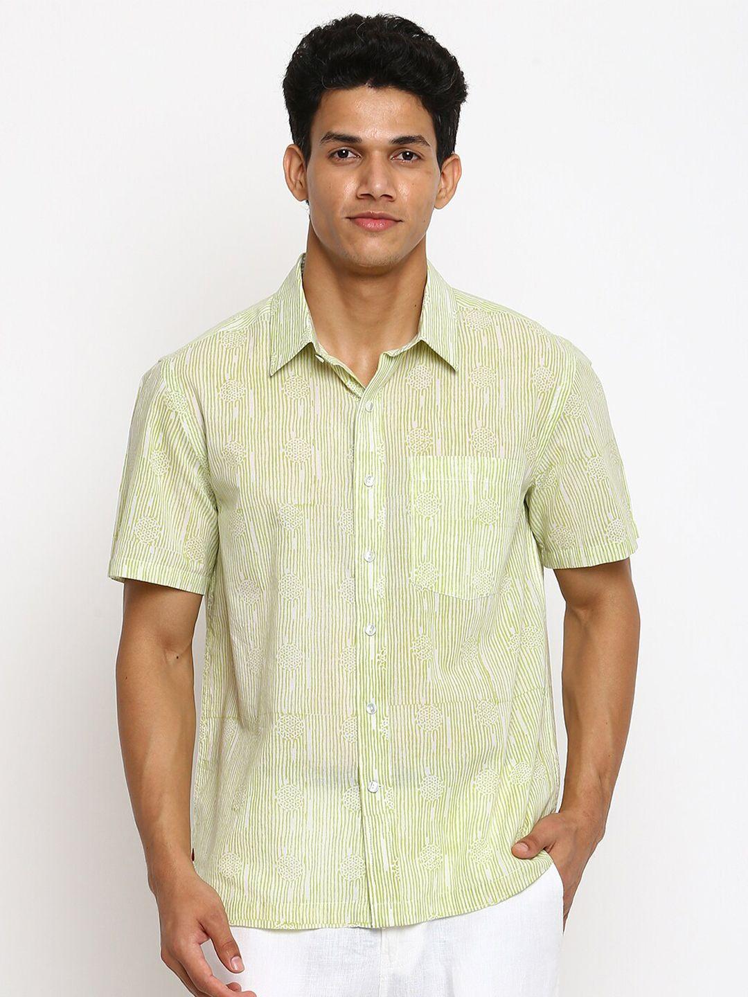 fabindia men green regular fit printed cotton casual shirt