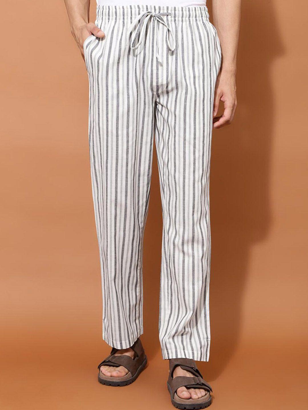 fabindia men striped mid-rise cotton regular trousers
