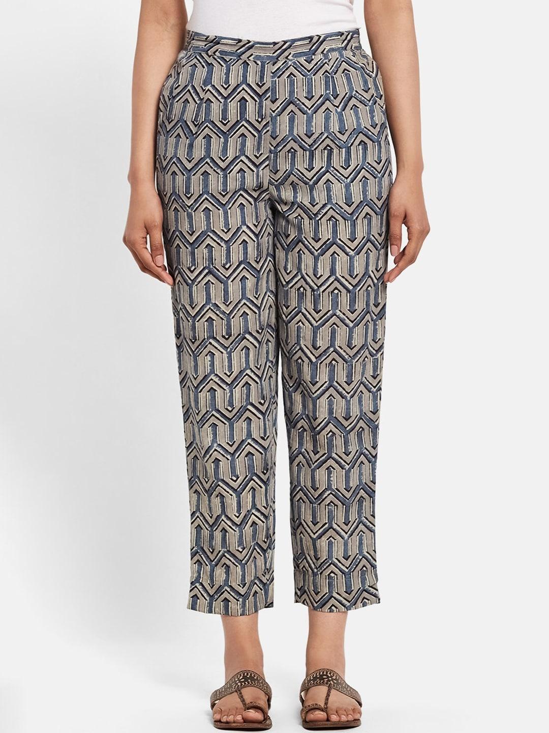 fabindia women grey block printed regular trousers