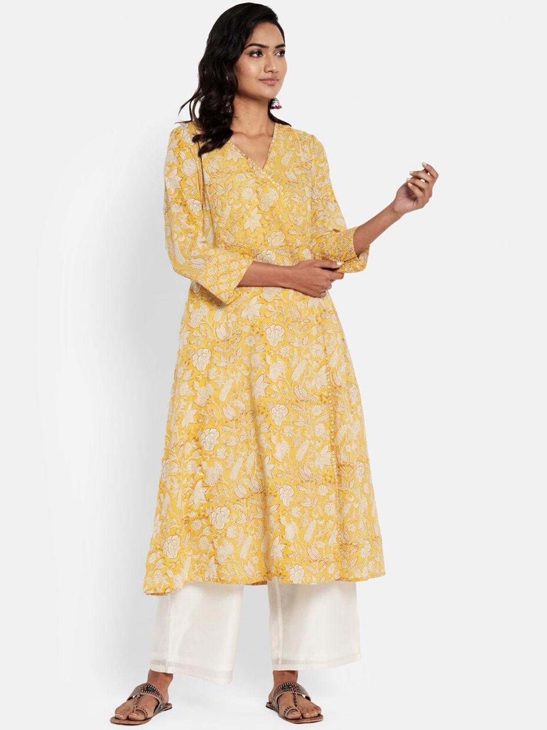 fabindia women yellow & off-white block printed angrakha kurta