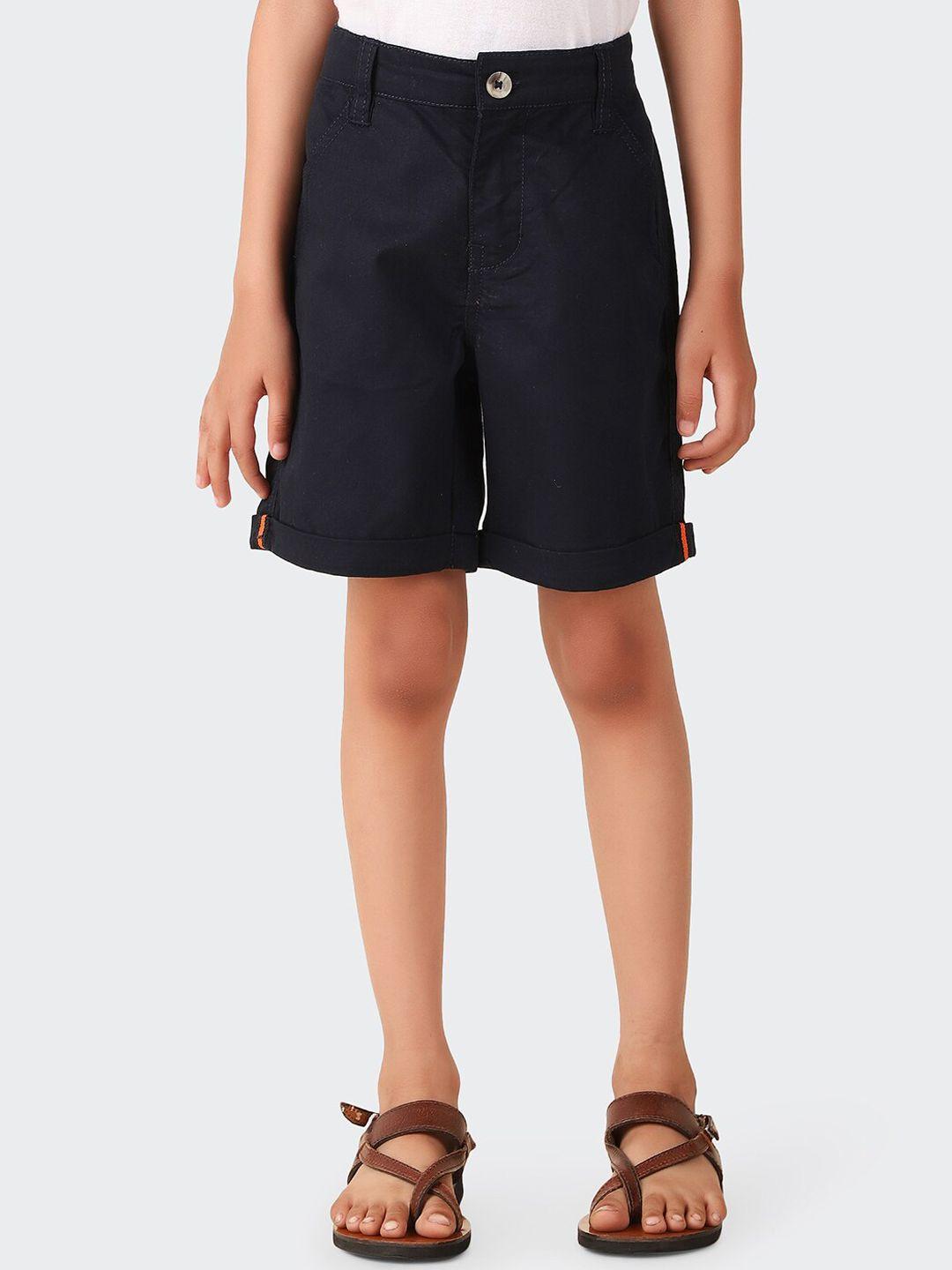fabindia boys mid-rise knee length cotton regular shorts