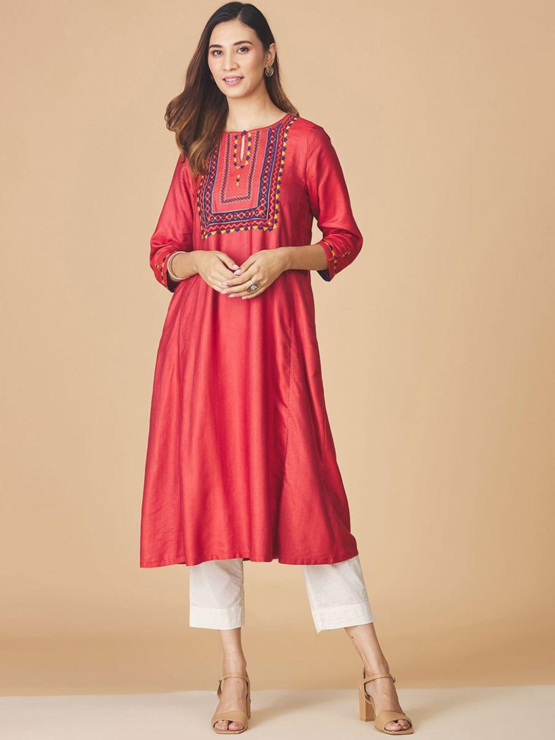 fabindia geometric yoke design keyhole neck kurta