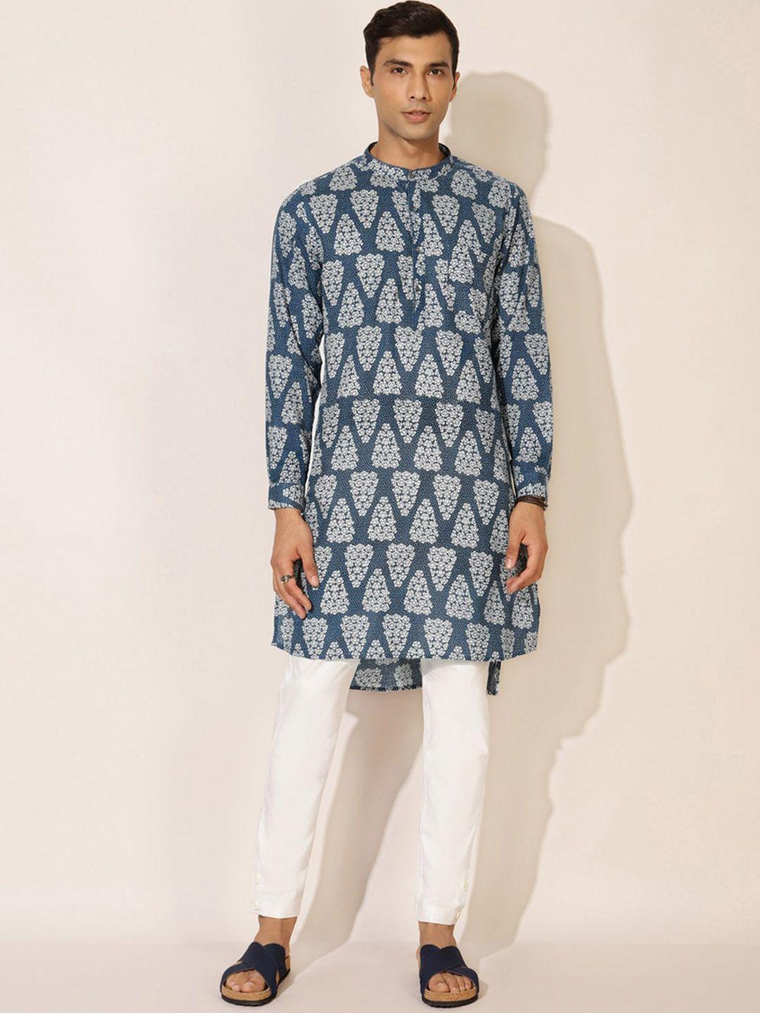 fabindia men blue & off white floral printed cotton kurta