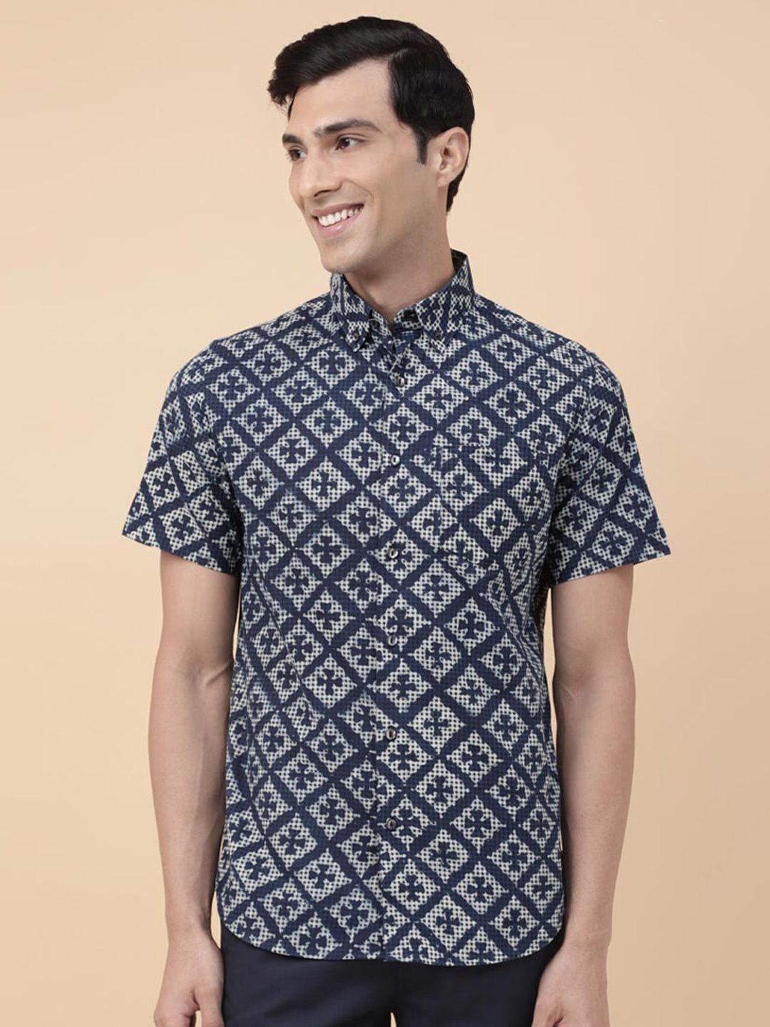 fabindia slim fit geometric printed spread collar opaque casual shirt