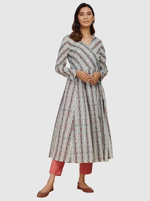 fabindia white & blue cotton floral print angrakha kurta