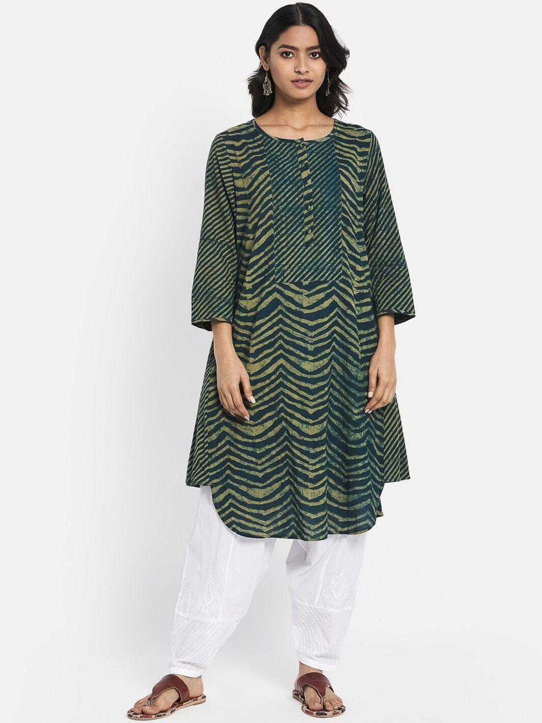 fabindia women green & navy blue geometric printed cotton kurta