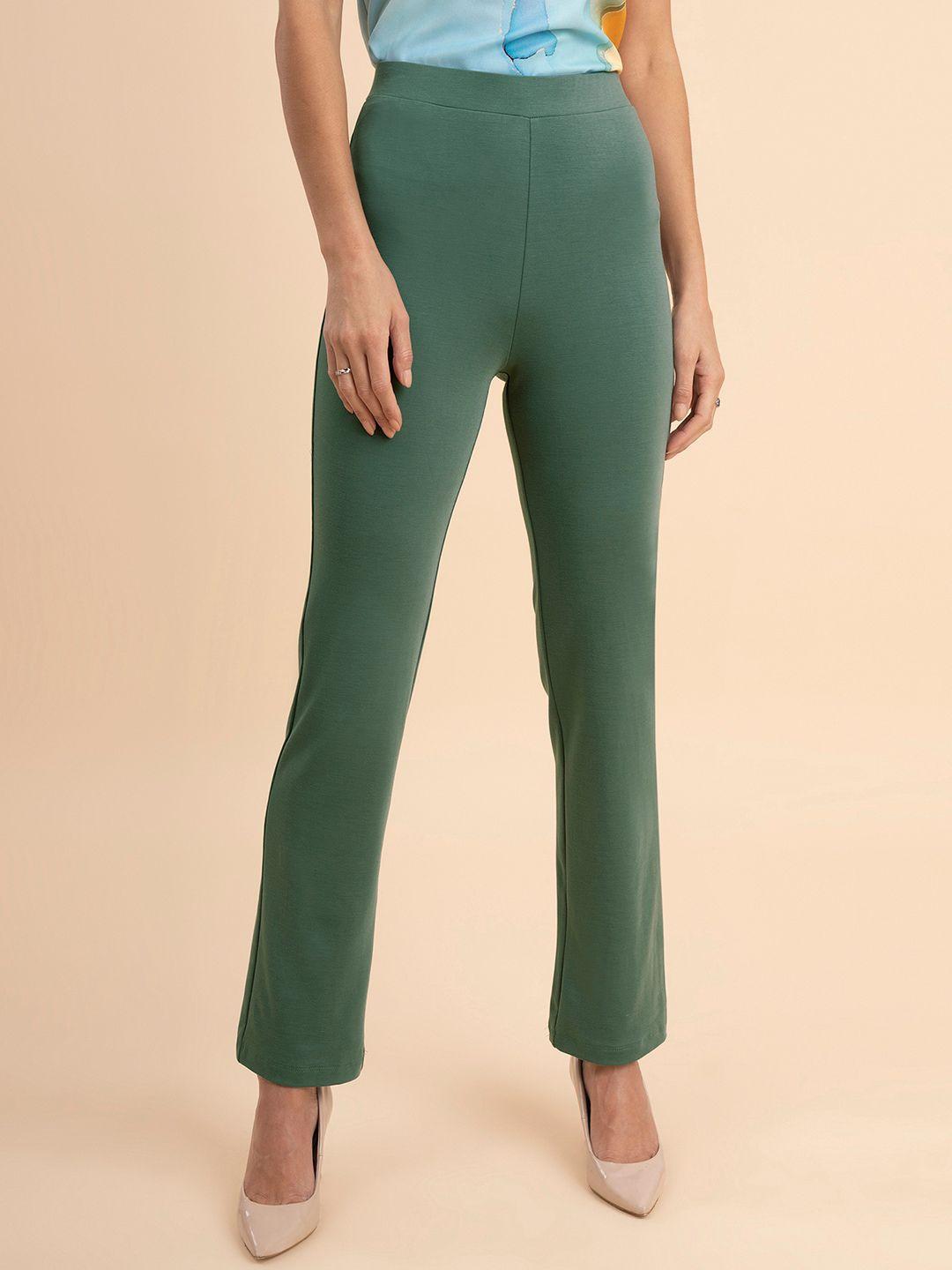 fablestreet women mid-rise relaxed travel features high-rise trousers
