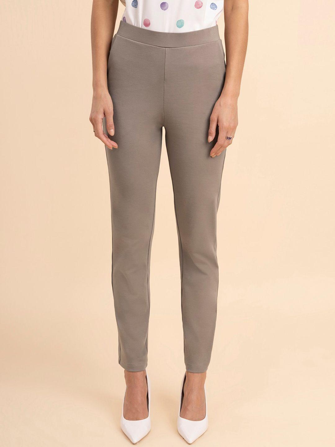 fablestreet women relaxed straight fit high-rise trousers