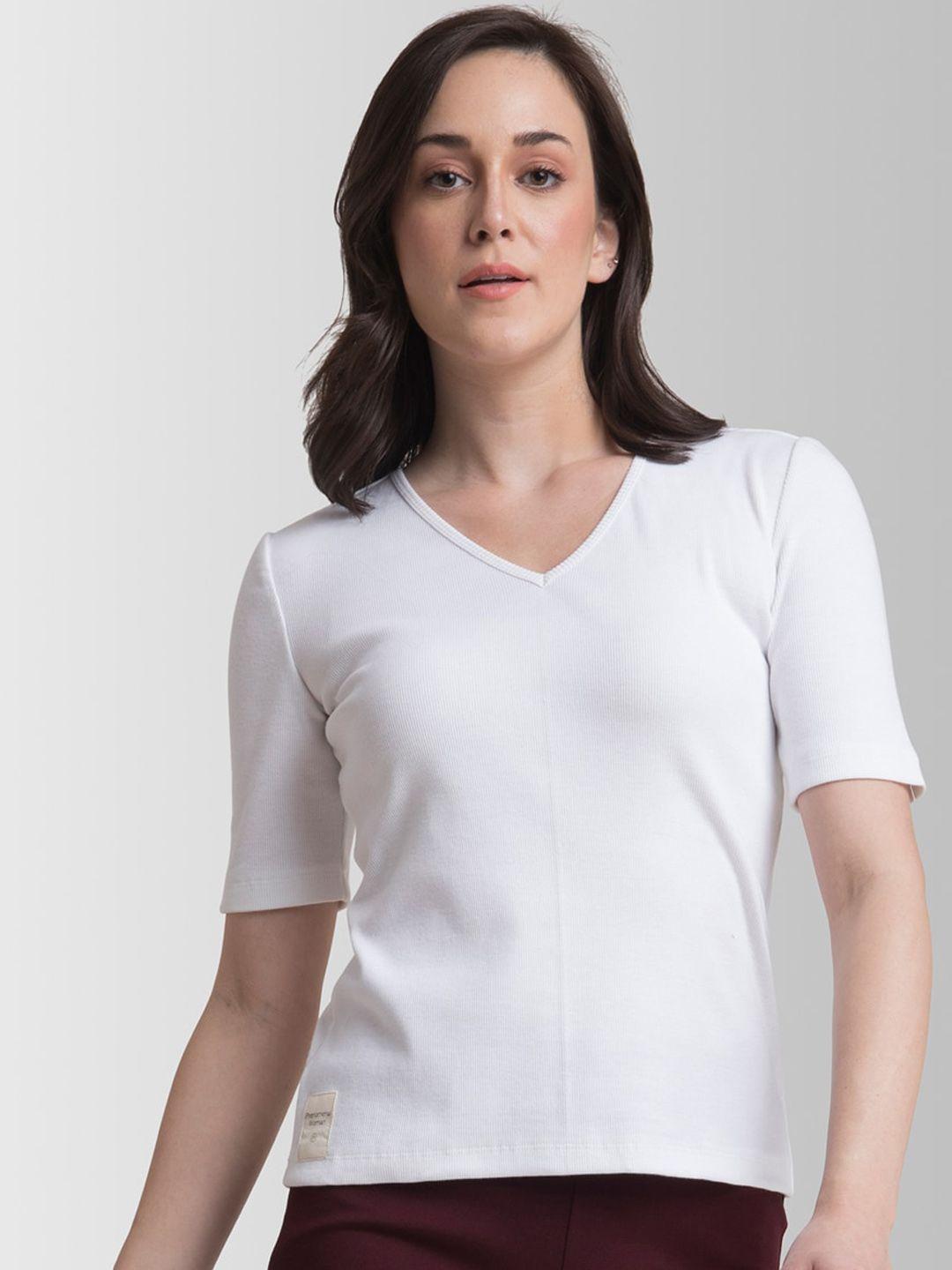 fablestreet women white solid v-neck t-shirt