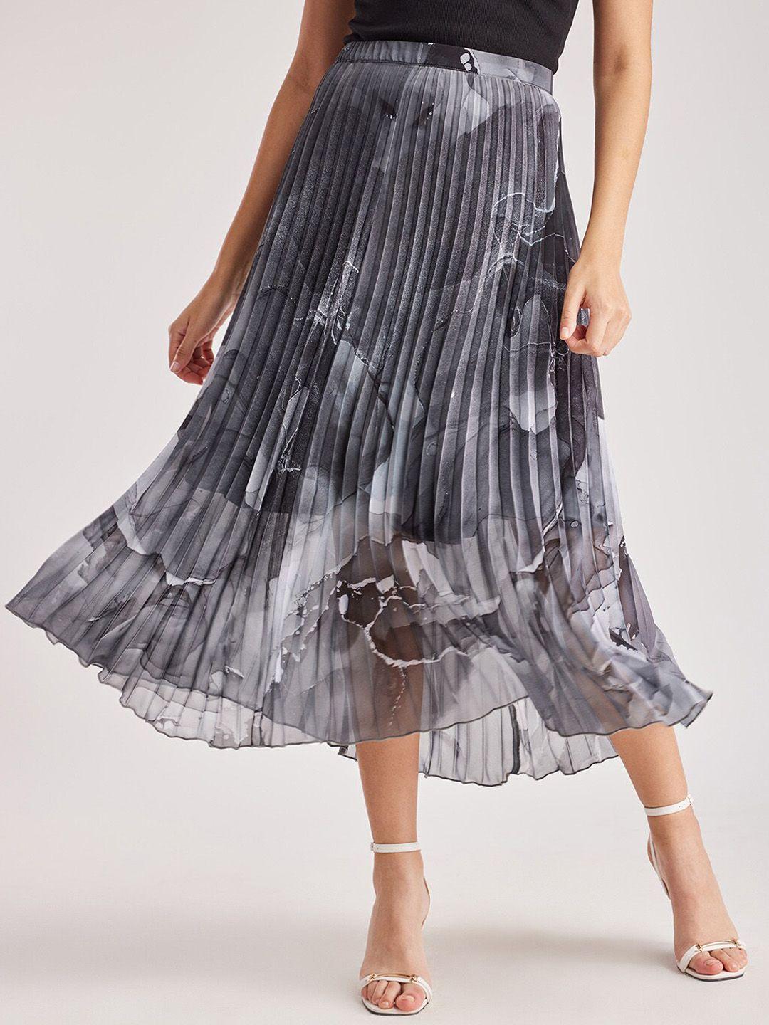 fablestreet abstract printed accordion pleats flared midi skirt