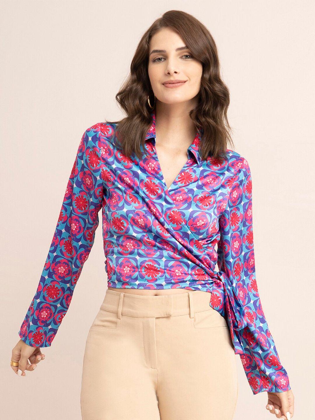 fablestreet blue & fuchsia geometric print satin wrap crop top