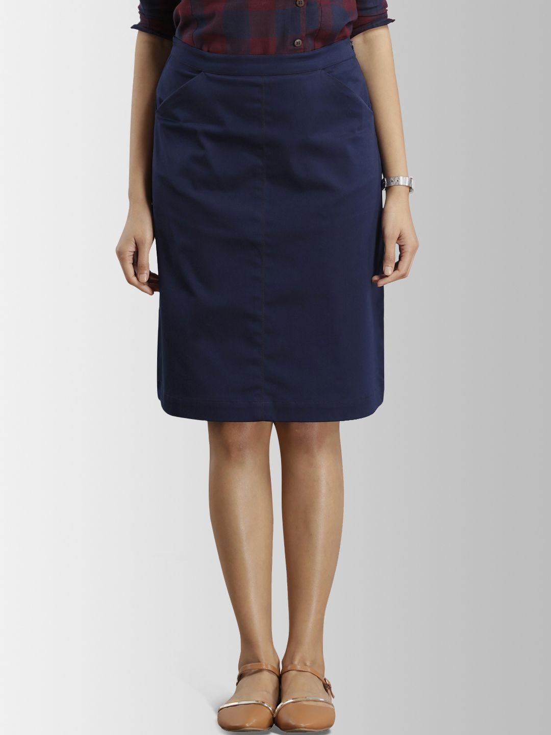 fablestreet women navy blue solid straight skirt