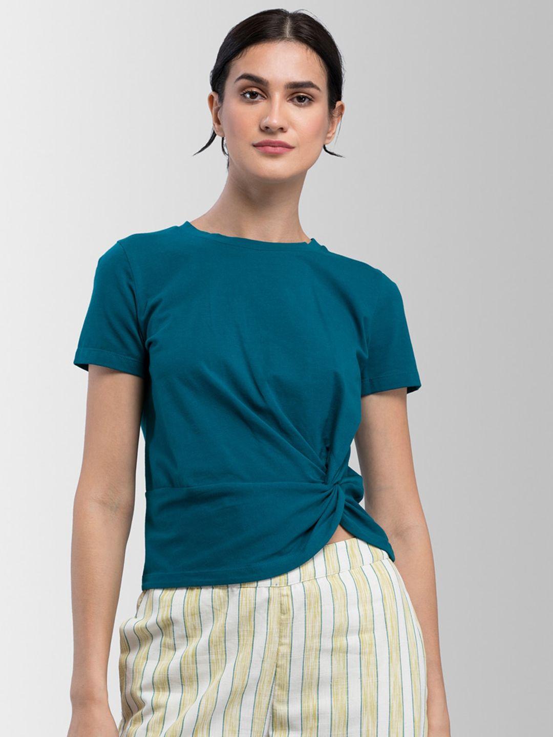 fablestreet women teal blue solid twisted top