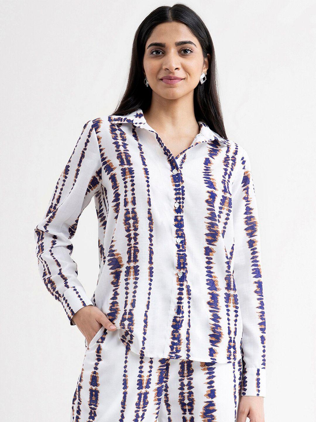 fablestreet women white & blue comfort printed casual shirt