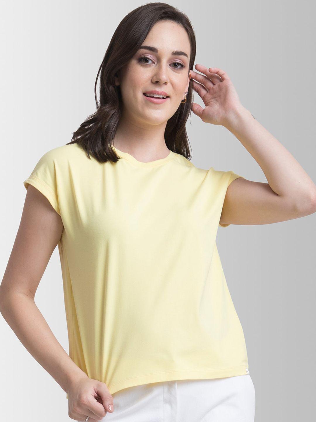 fablestreet women yellow solid v-neck t-shirt