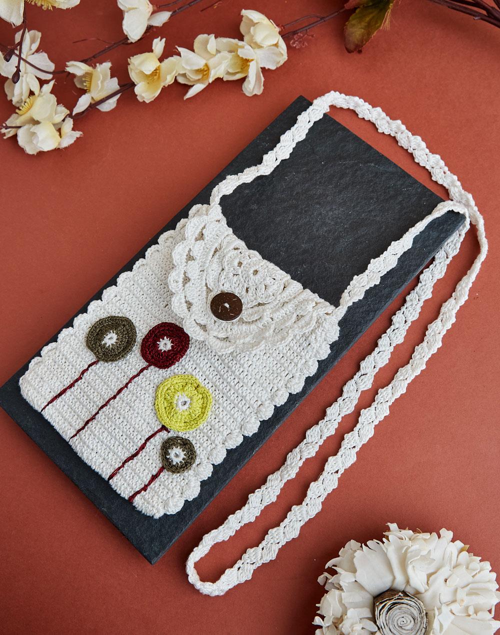 fabnu white cotton mobile pouch