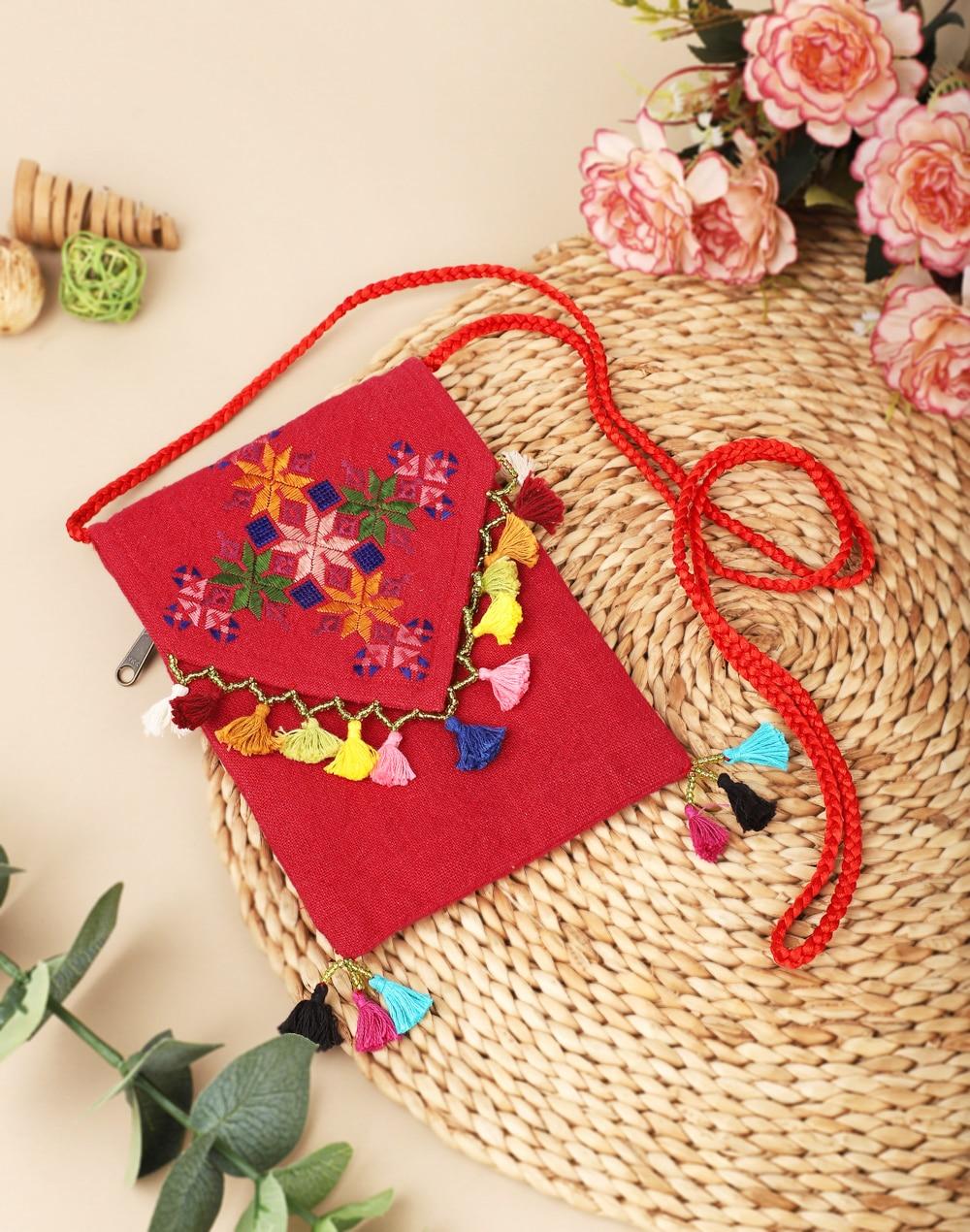 fabric embroidered mobile pouch