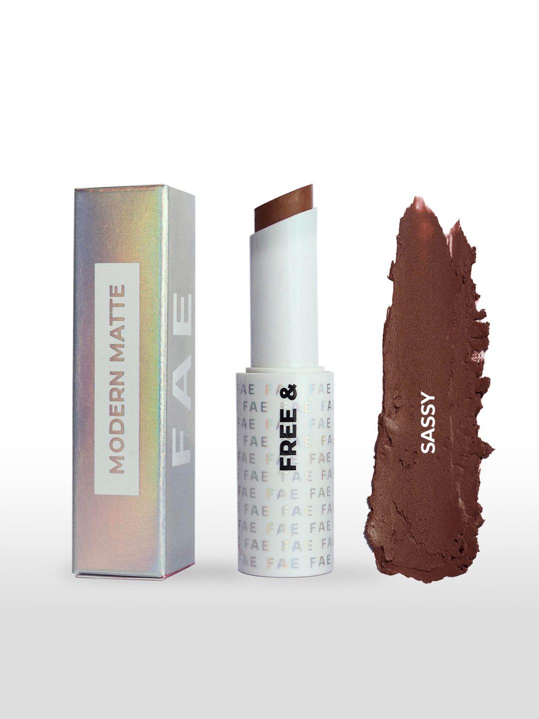 fae beauty modern matte lipstick 3.5 g - shade sassy (walnut brown)