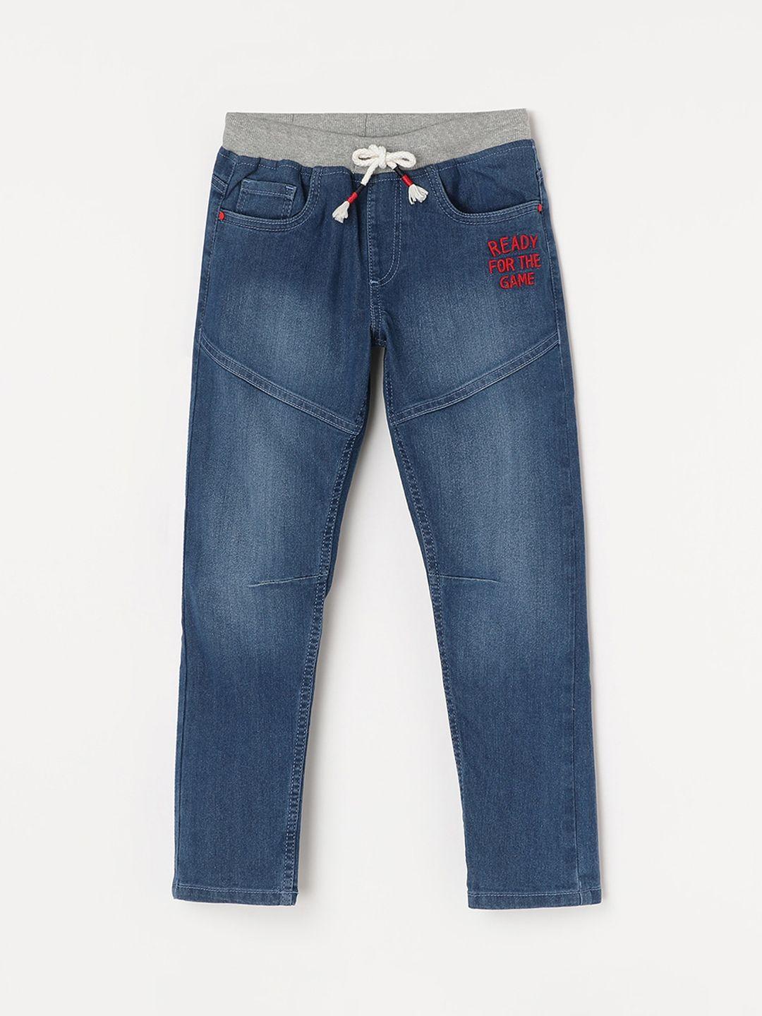 fame forever by lifestyle boys mid-rise light fade jeans