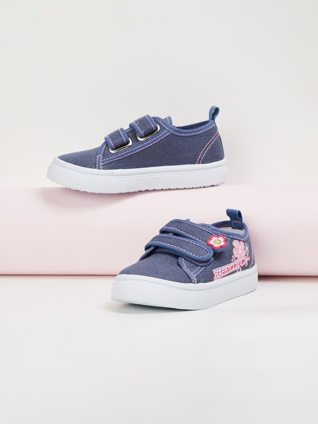 fame forever by lifestyle girls printed canvas sneakers